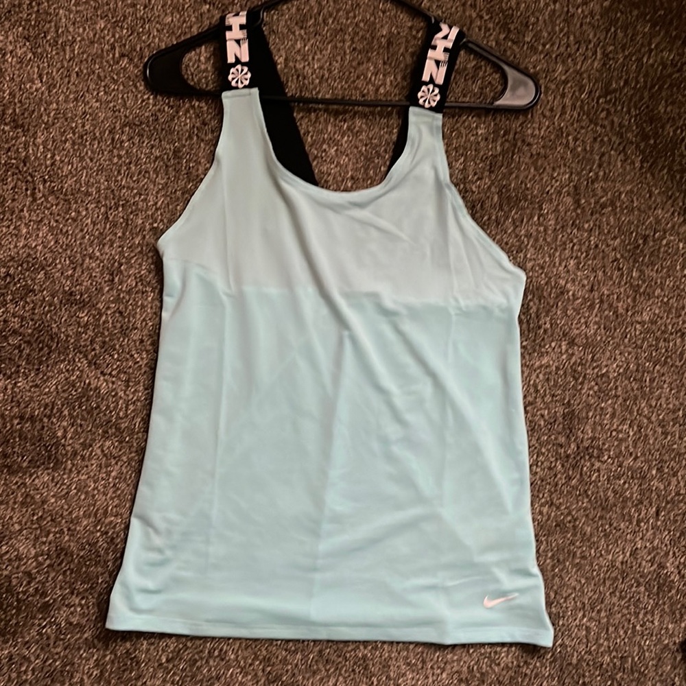 Nike dri fit tank top nwot size s